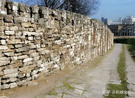 城墙土命|城墙土命代表什么意思